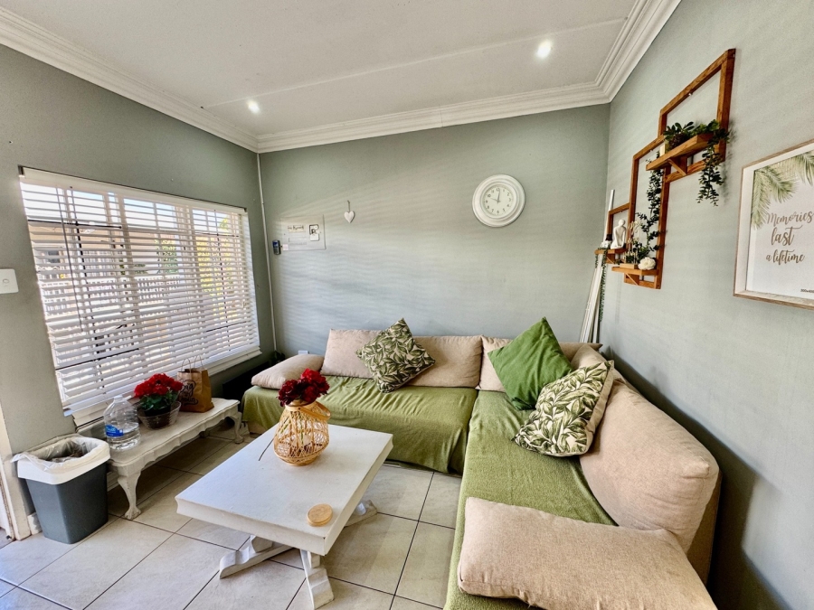 1 Bedroom Property for Sale in Die Bult North West